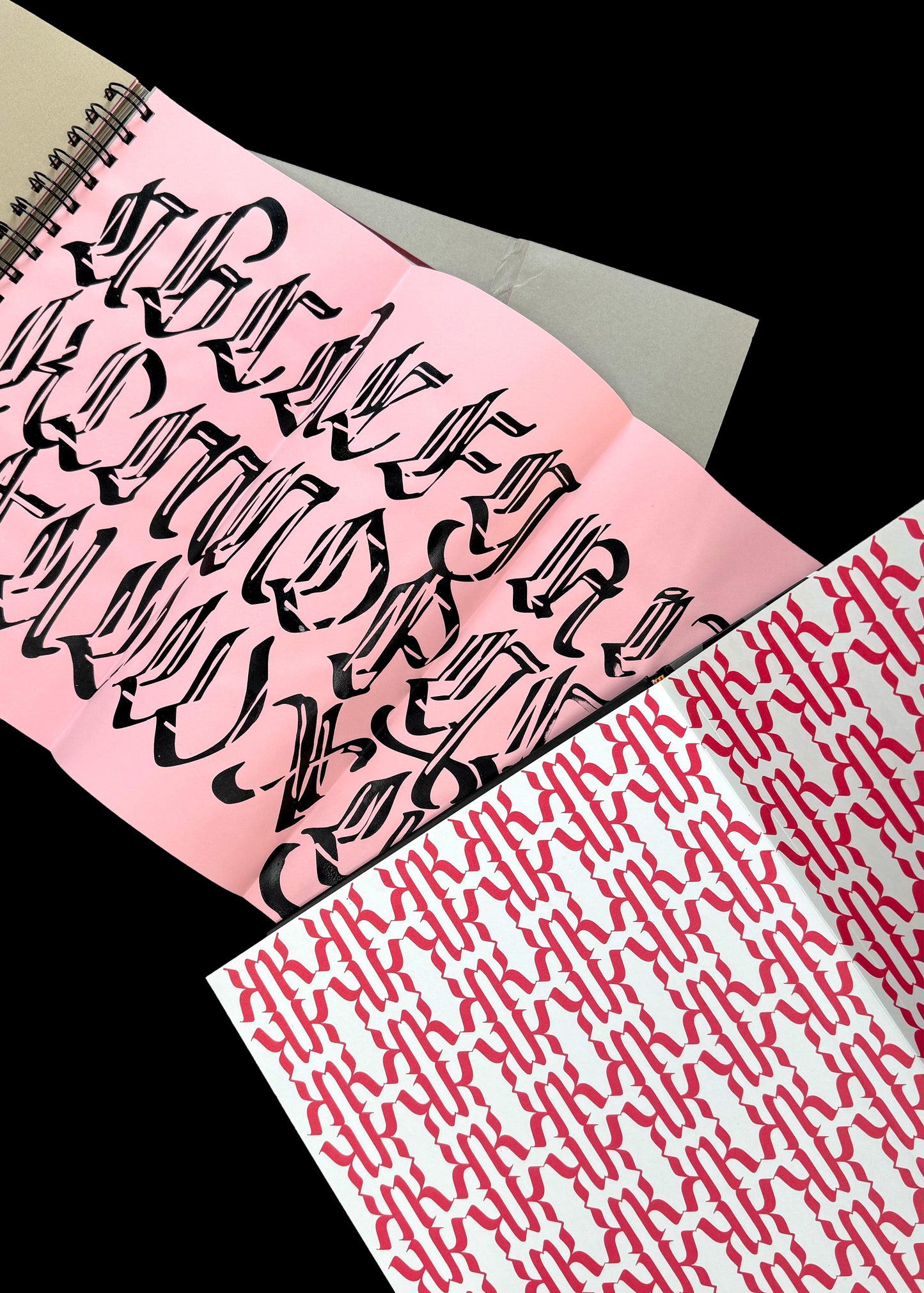 Set printed by Kikuyo from Carolina Iturralde's work : Matemática De Las Letras + Entropía