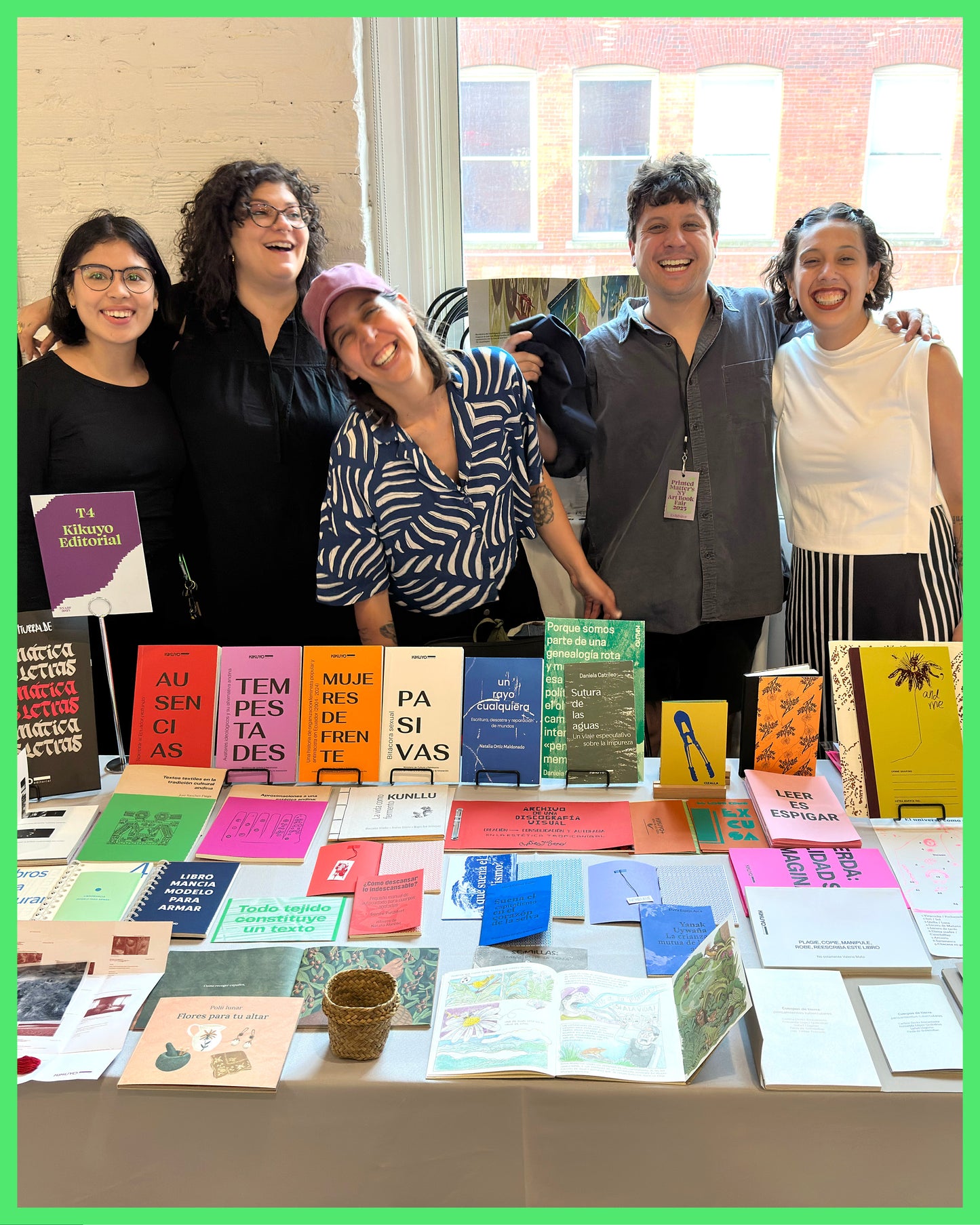 Kikuyo Editorial Collection (Ecuador/Chile)